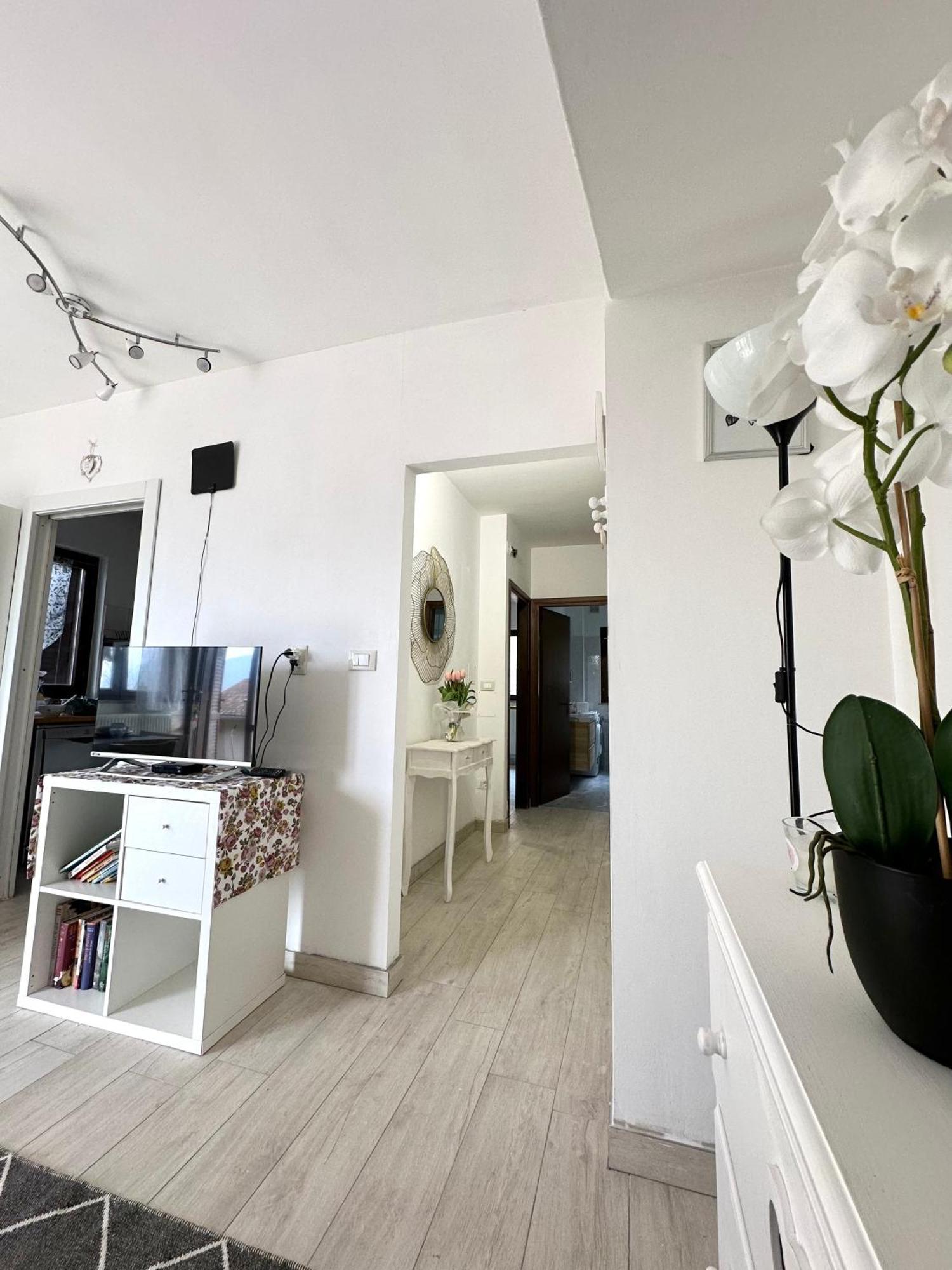 Lake Apartment Ischia White Tenna Eksteriør bilde